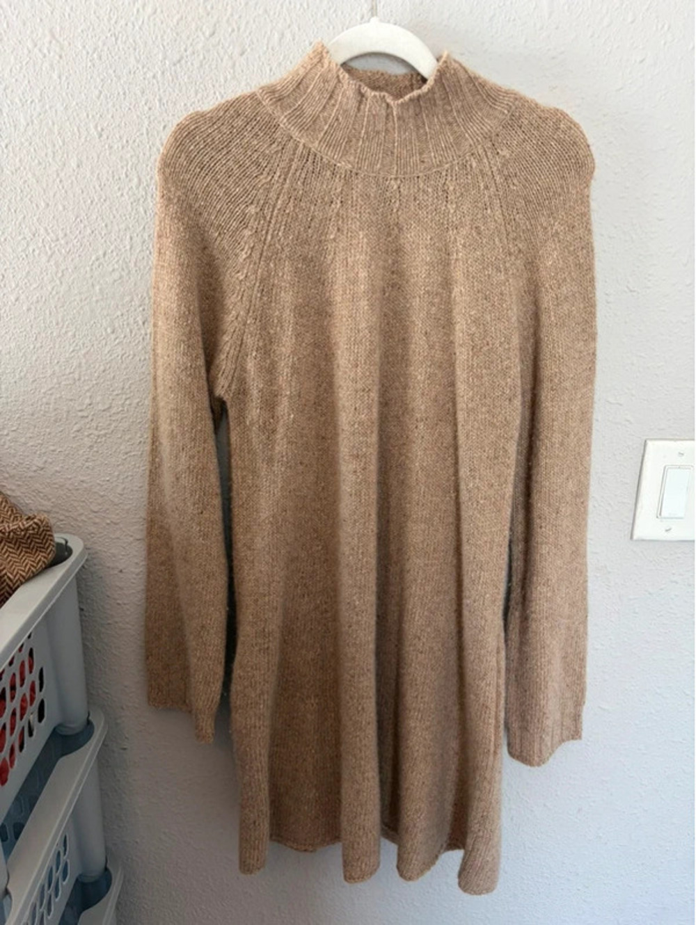 Faherty 100% Cashmere turtleneck sweater dress with pockets brown size L